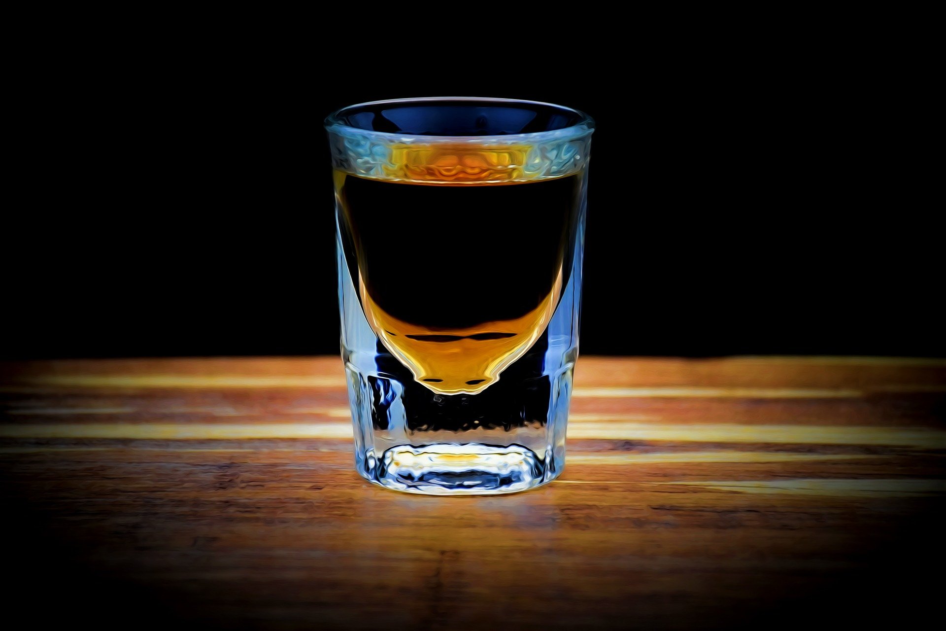 lit-whiskey-shot-4035278_1920